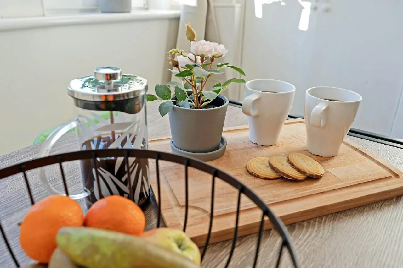 Apartment Cozy With Character Logie Green Central Main Door Flat Edinburgh