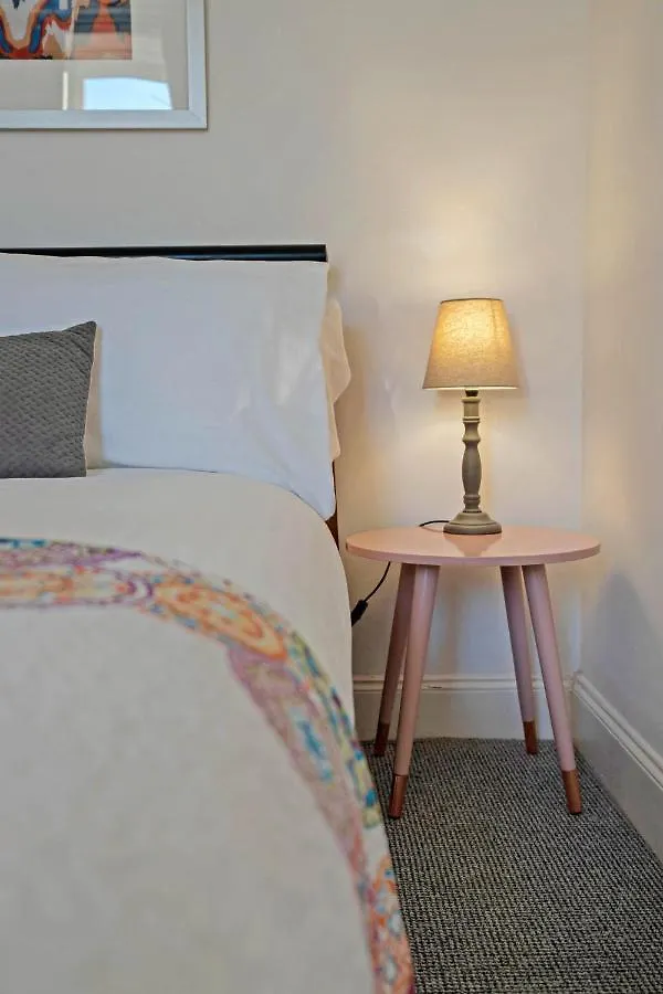 Apartment Cozy With Character Logie Green Central Main Door Flat Edinburgh